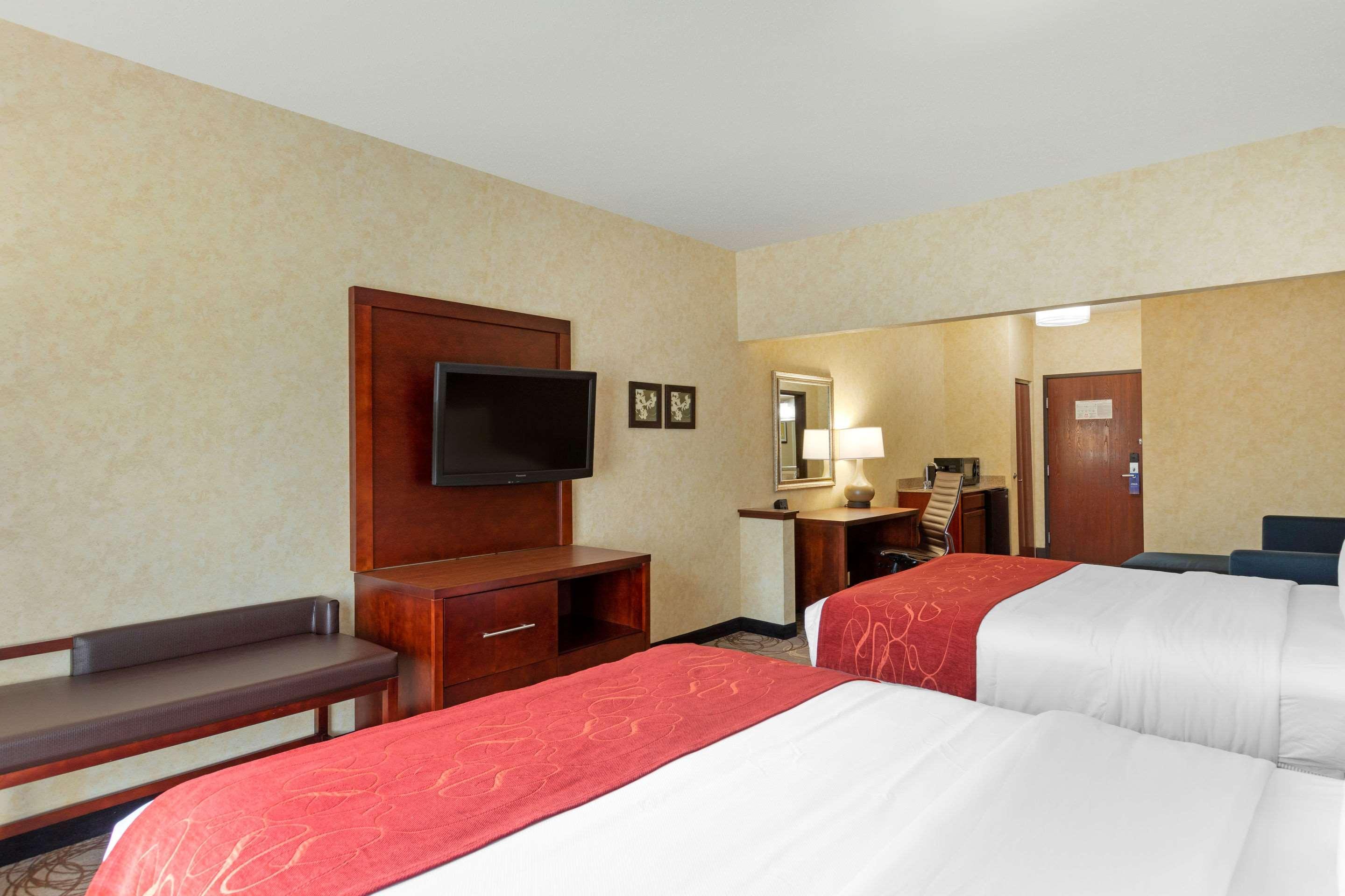 Comfort Suites Southfield-Detroit Екстериор снимка