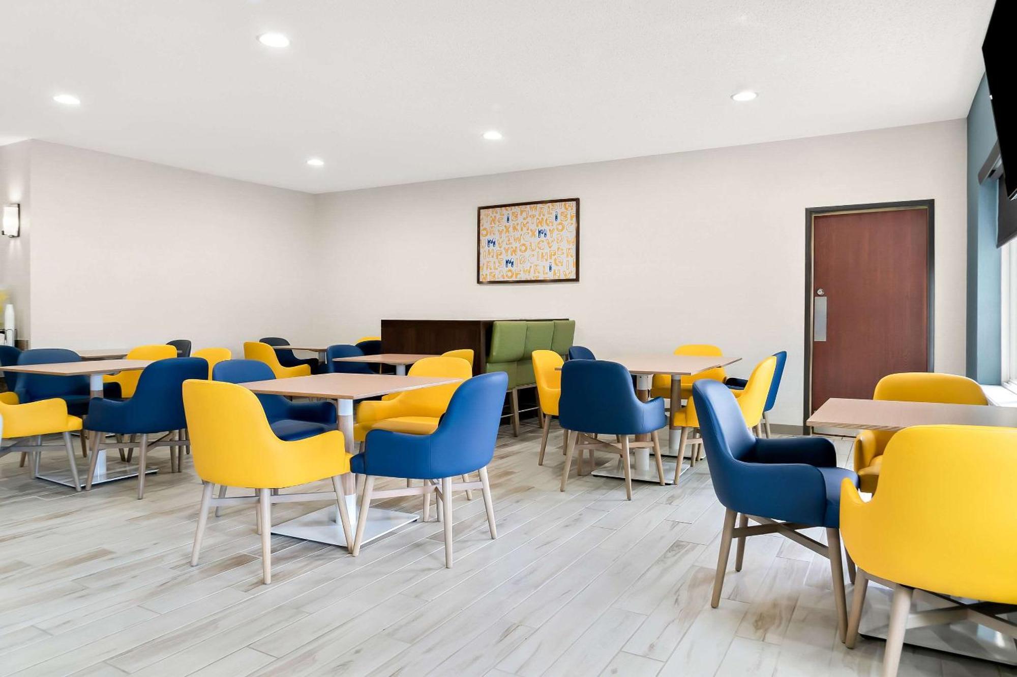 Comfort Suites Southfield-Detroit Екстериор снимка
