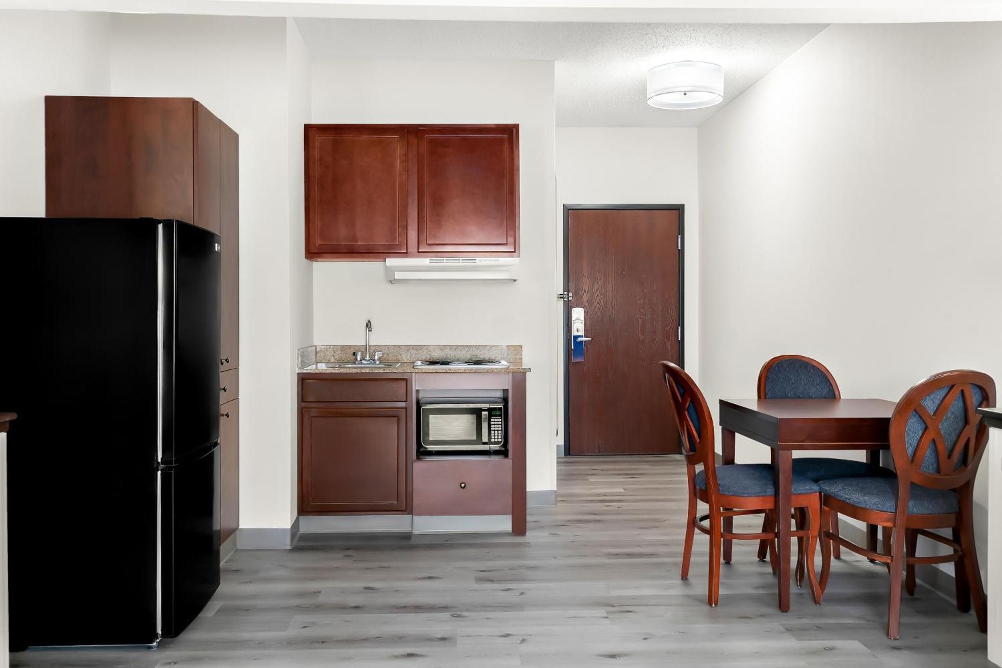 Comfort Suites Southfield-Detroit Екстериор снимка
