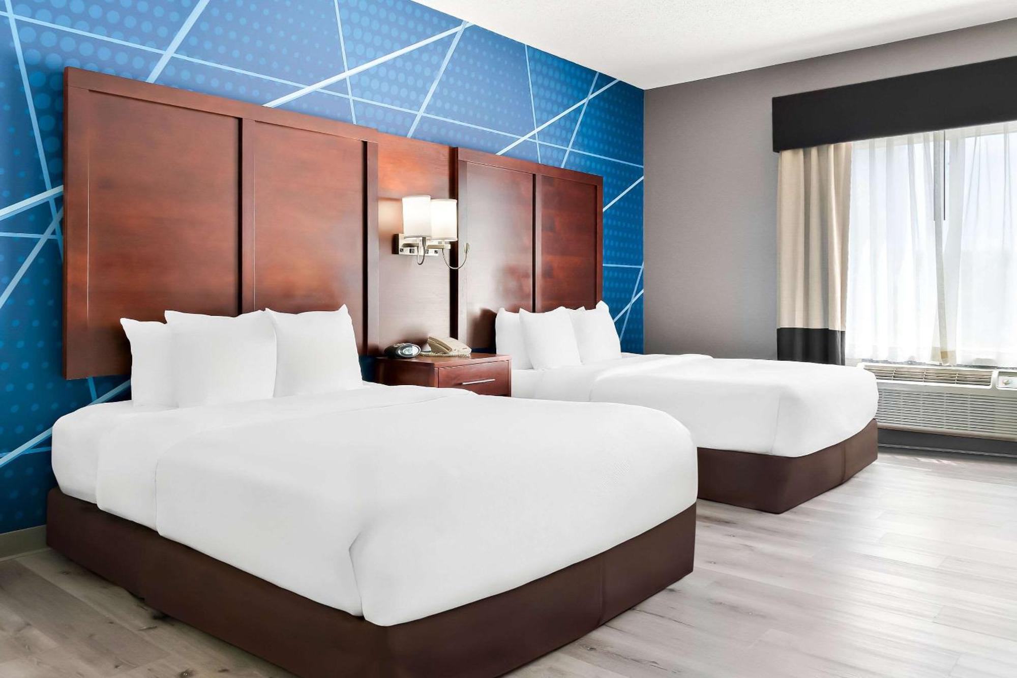 Comfort Suites Southfield-Detroit Екстериор снимка