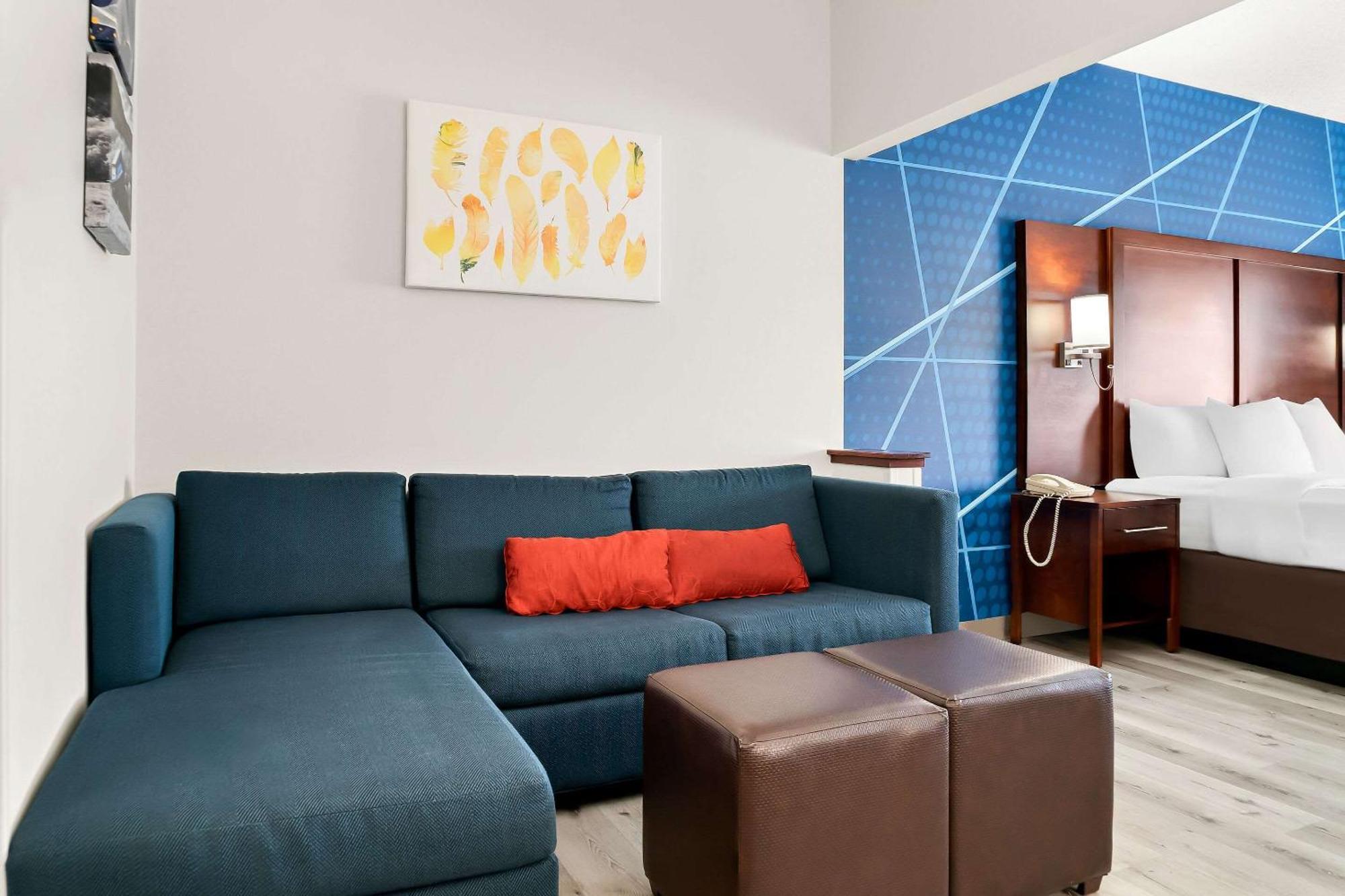 Comfort Suites Southfield-Detroit Екстериор снимка