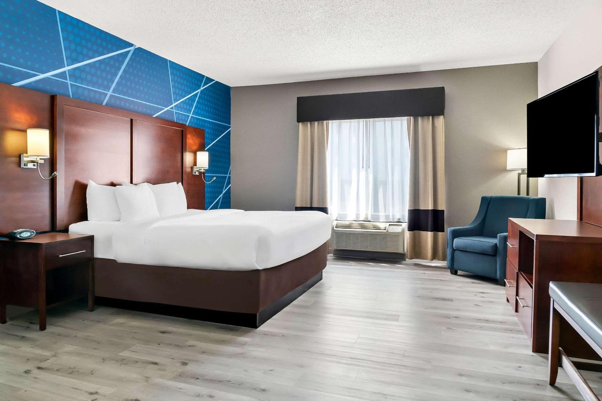 Comfort Suites Southfield-Detroit Екстериор снимка